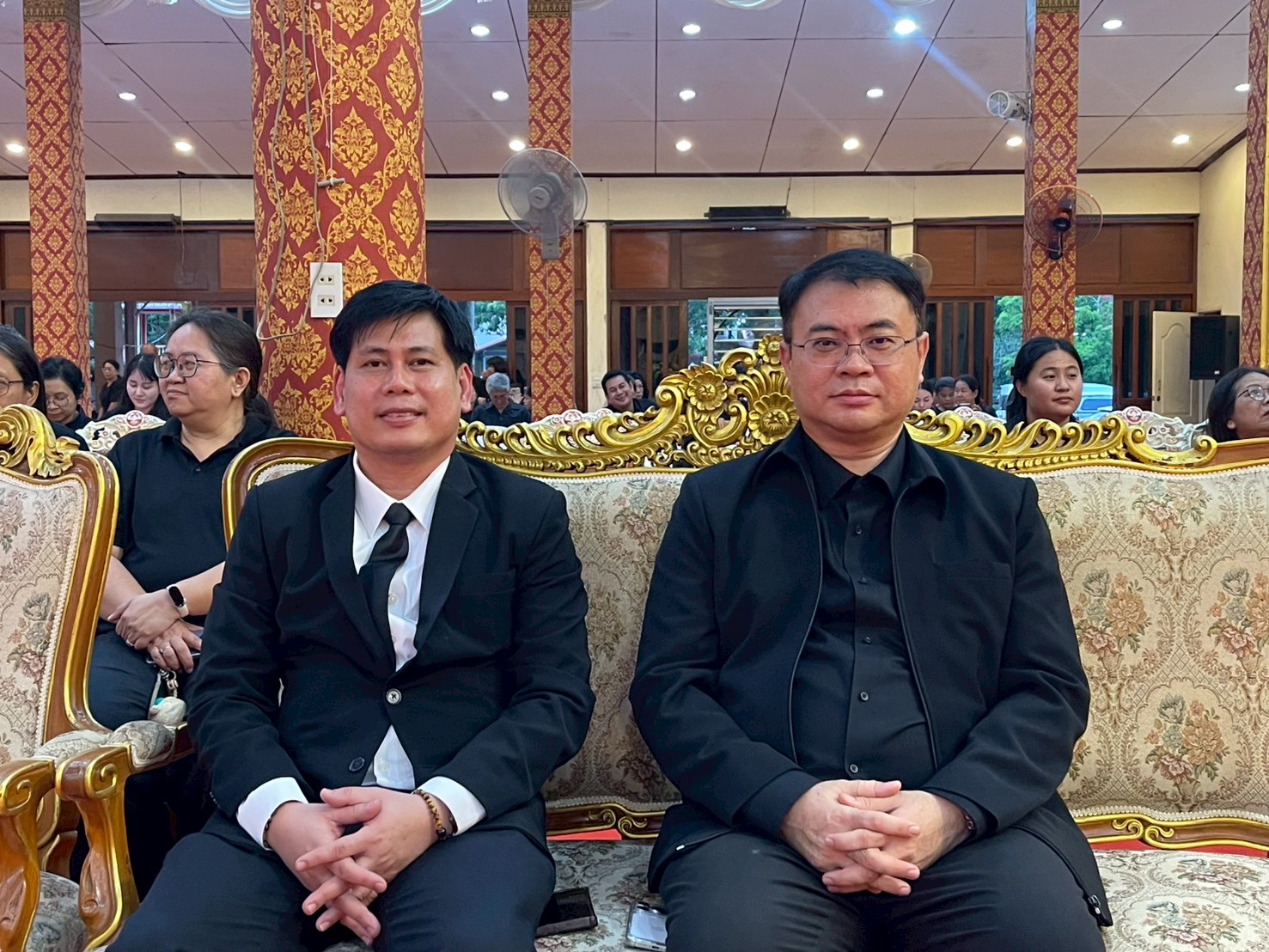 title - วันที่ 16 มิถุนายน 2569 เวลา 19.00 น. นายวิทูล ประดิษฐบุญ ปฏิรูปที่ดินจังหวัดปราจีนบุรี พร้อมด้วย ข้าราชการ และเจ้าหน้าที่ ส.ป.ก.ปราจีนบุรี เข้าร่วมพิธี บำเพ็ญกุศลสวดพระอภิธรรมอุทิศถวายพระกุศลแด่ สมเด็จพระเจ้าลูกเธอ เจ้าฟ้าพัชรกิติยาภา นเรนทิราเทพยวดี กรมหลวงราชสาริณีสิริพัชร มหาวัชรราชธิดา